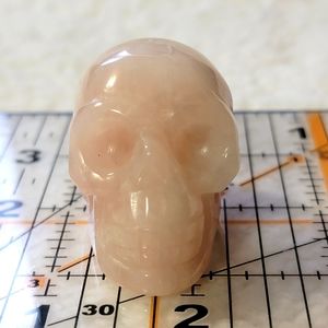 Rose quartz skull